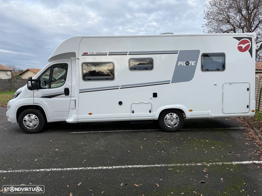 Pilote Expression P746 Automática, Cama Central - 25