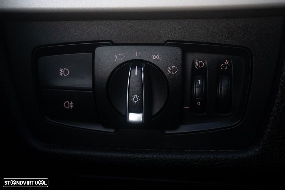 BMW 318 - 19