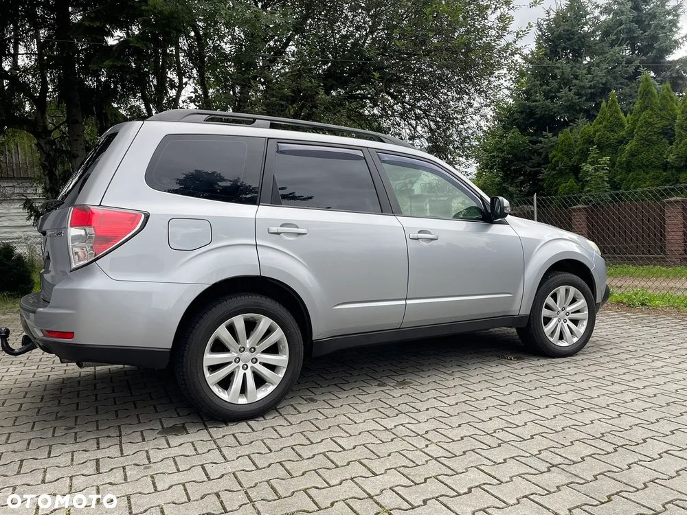 Subaru Forester 2.0X Exclusive - 34