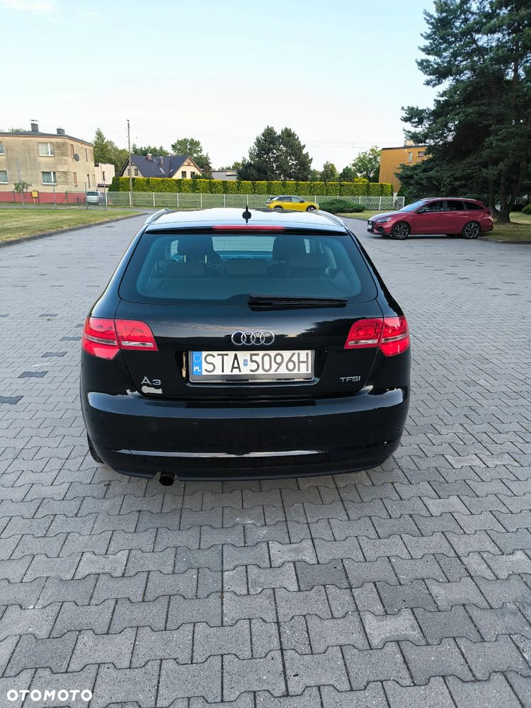 Audi A3 Sportback - 6
