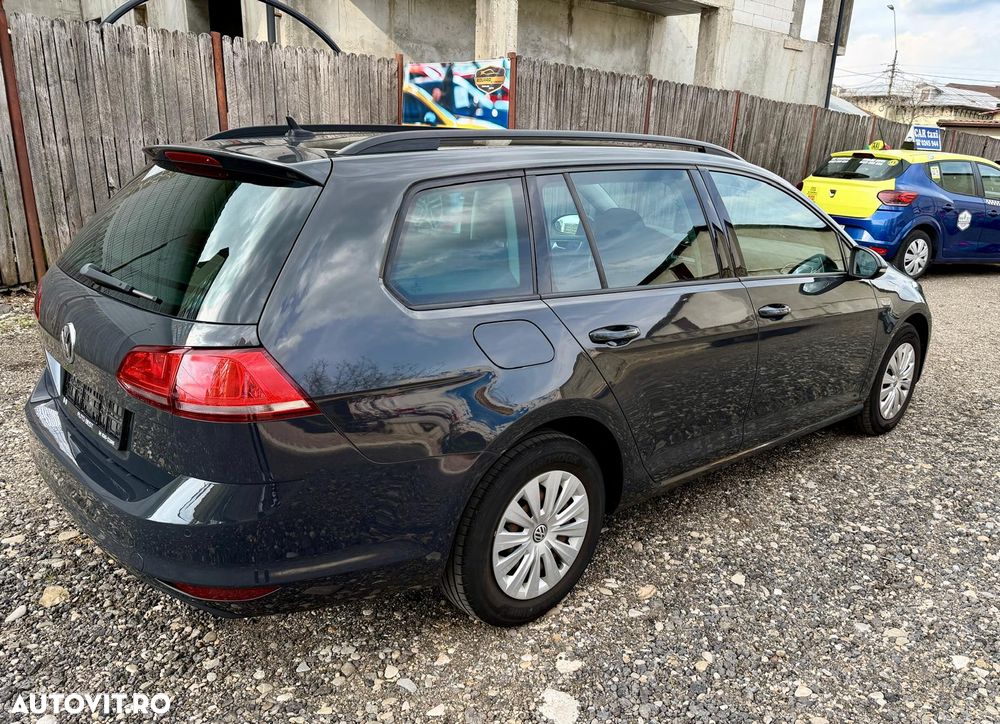 Volkswagen Golf 1.6 TDI BlueMotion Technology Comfortline - 8