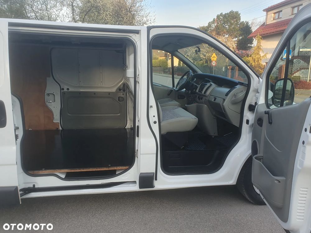 Opel Vivaro - 18