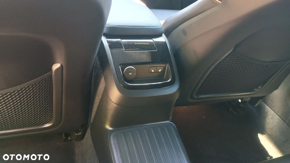 Volvo V60 T8 AWD Plug-In Hybrid Polestar Engineered R-Design - 16