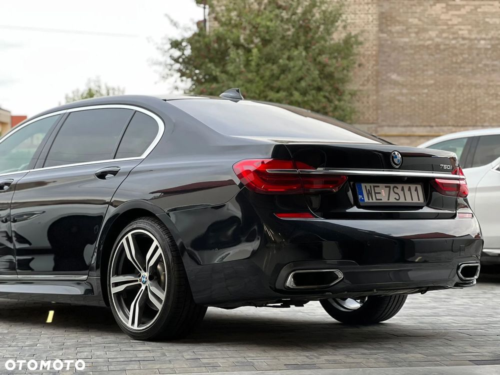 BMW Seria 7 750Li Edition Exclusive - 11