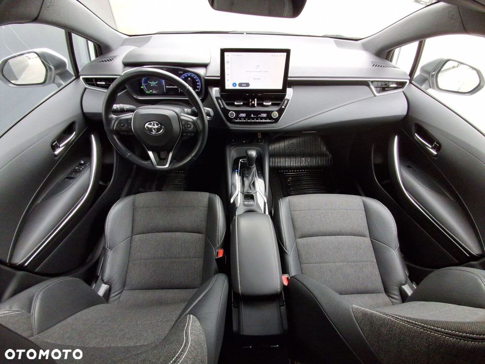 Toyota Corolla 1.8 Hybrid Style - 17