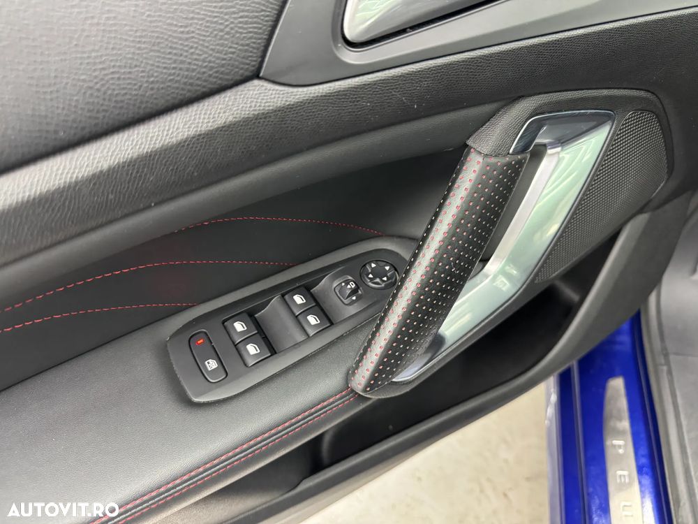 Peugeot 308 PureTech 130 GPF EAT8 Stop & Start GT - 23