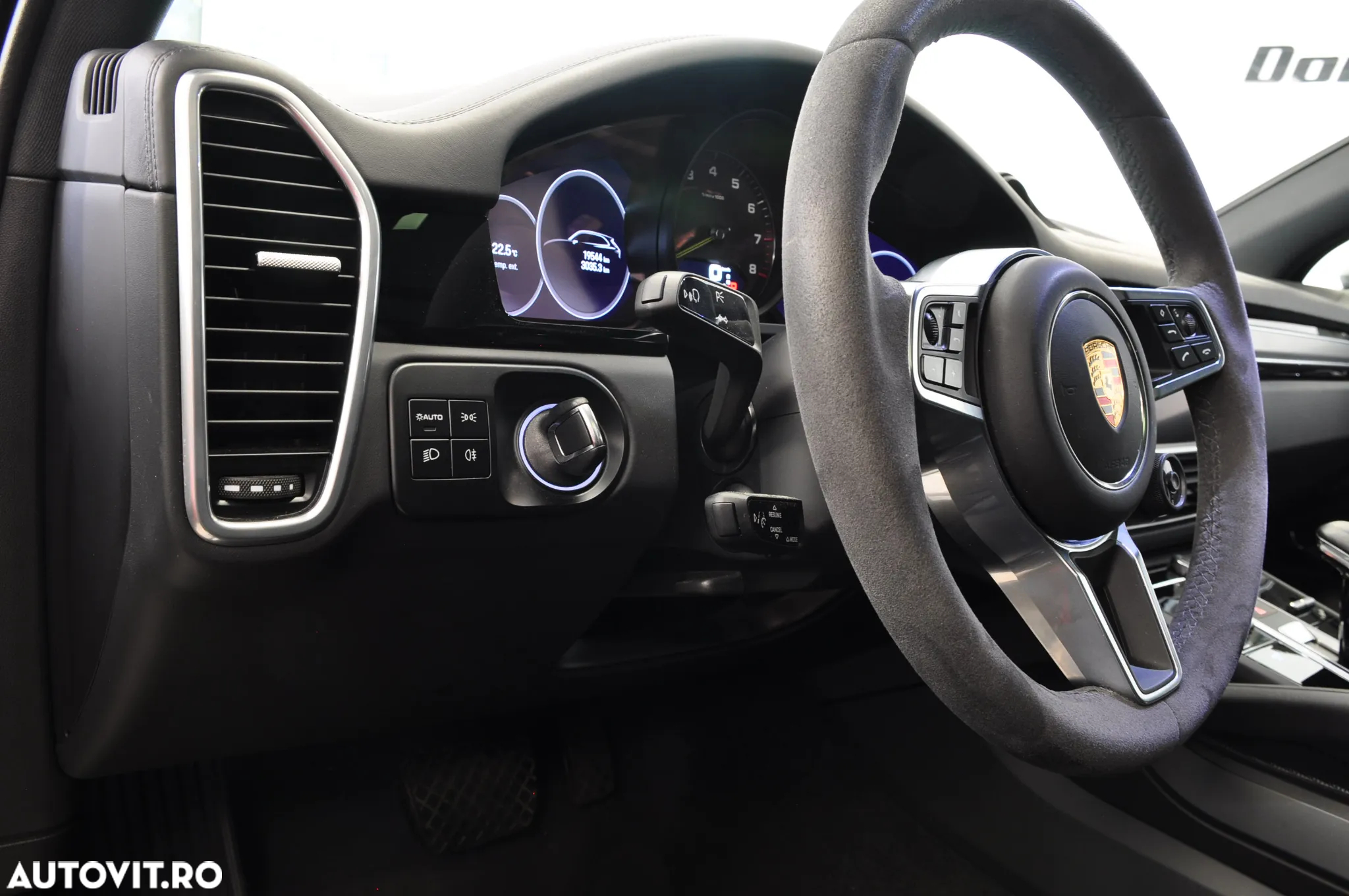 Porsche Cayenne E-Hybrid - 11
