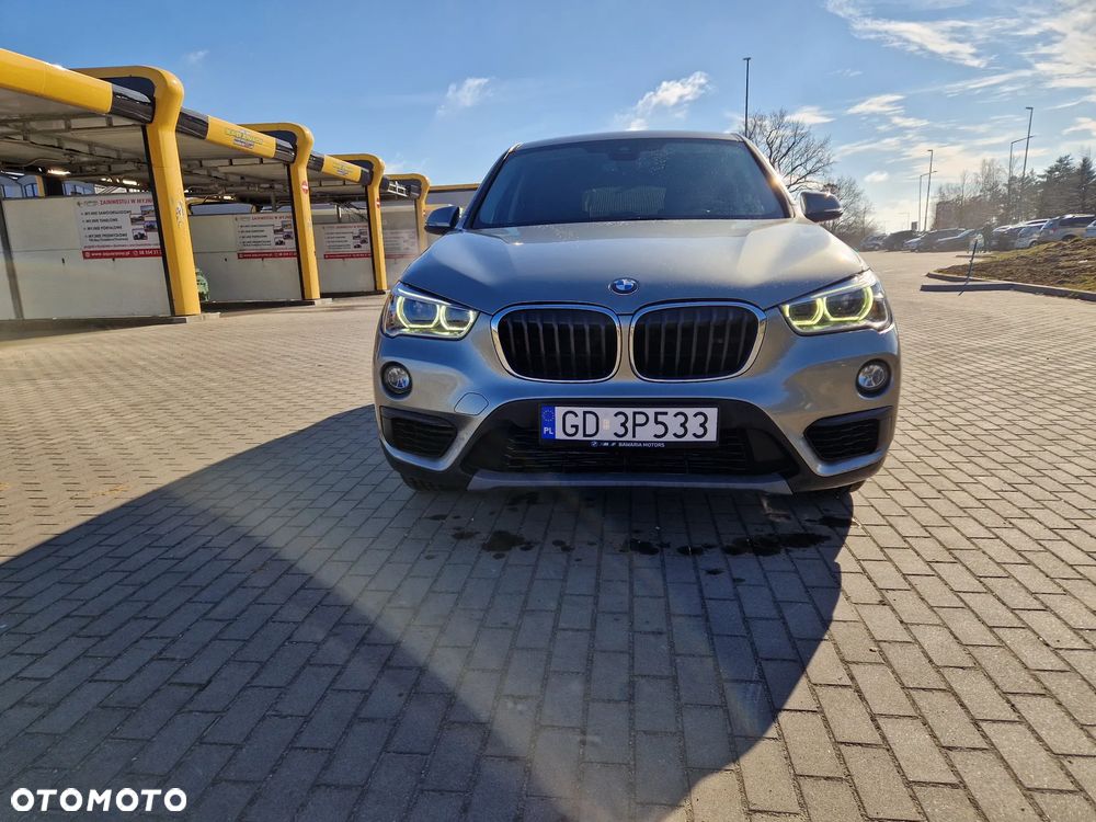 BMW X1 sDrive18i - 1