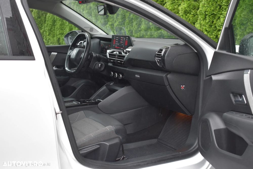 Citroën C4 BlueHDi 130 Stop&Start EAT8 SHINE - 13