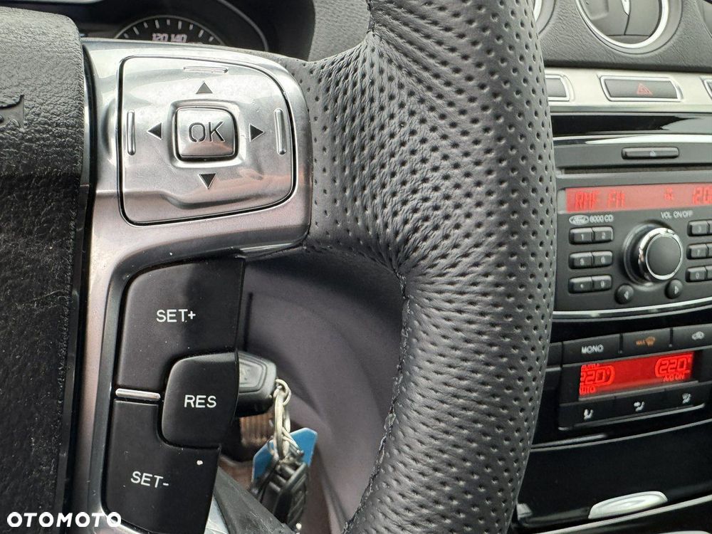 Ford S-Max 2.0 TDCi Titanium - 24