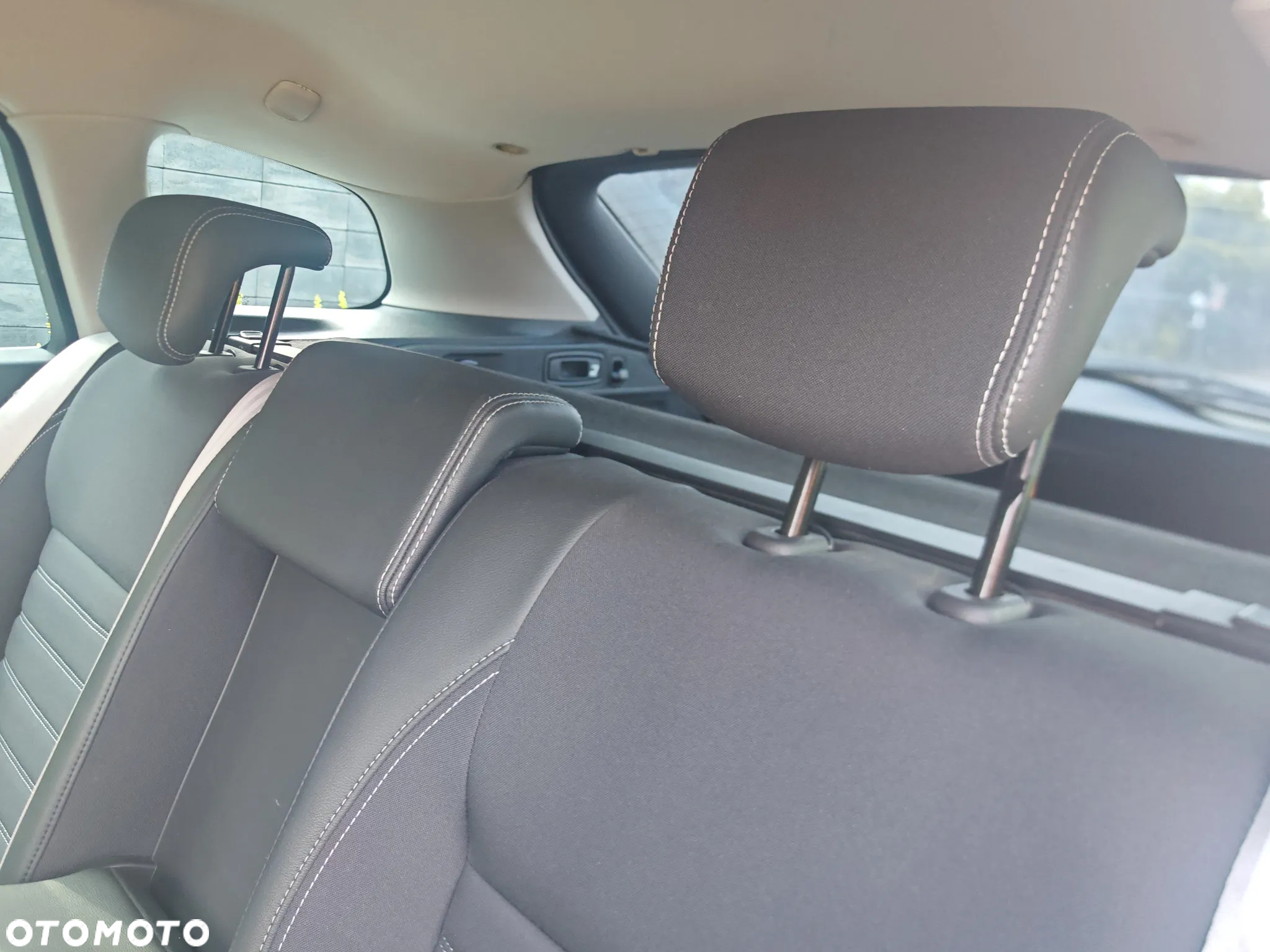 Renault Laguna 2.0 T Bose Edition - 16