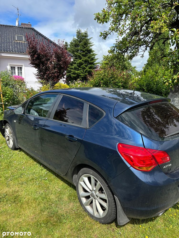 Opel Astra 1.4 Turbo - 10
