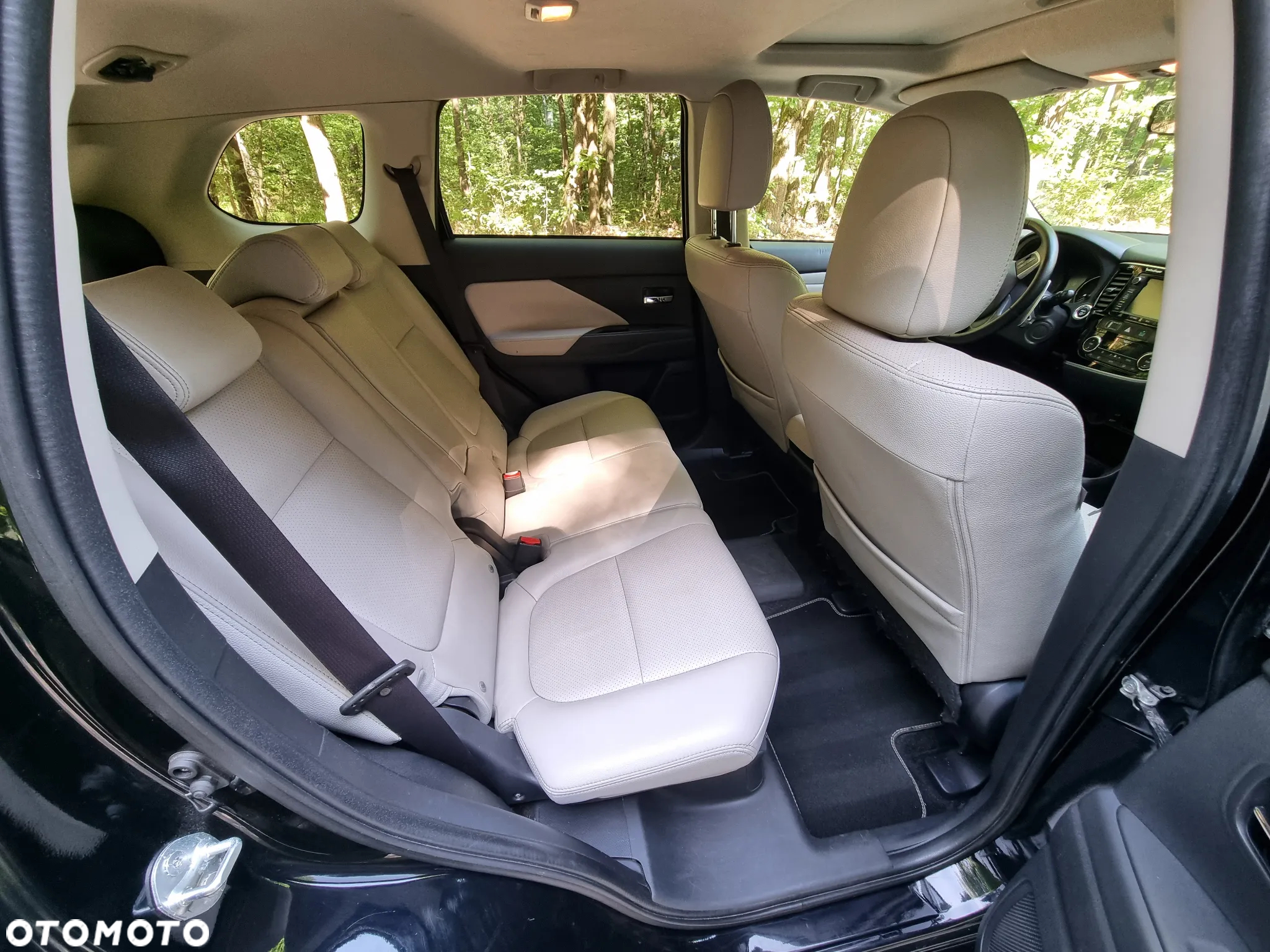 Mitsubishi Outlander PHEV Instyle NAVI + - 15