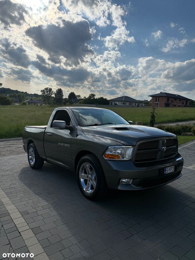 Dodge RAM - 1