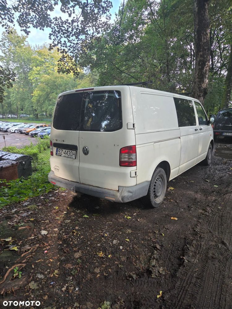 Volkswagen Transporter - 2