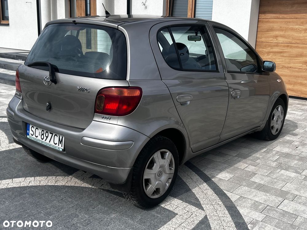 Toyota Yaris - 2