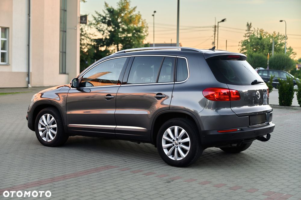 Volkswagen Tiguan 1.4 TSI BlueMotion Technology Exclusive - 10