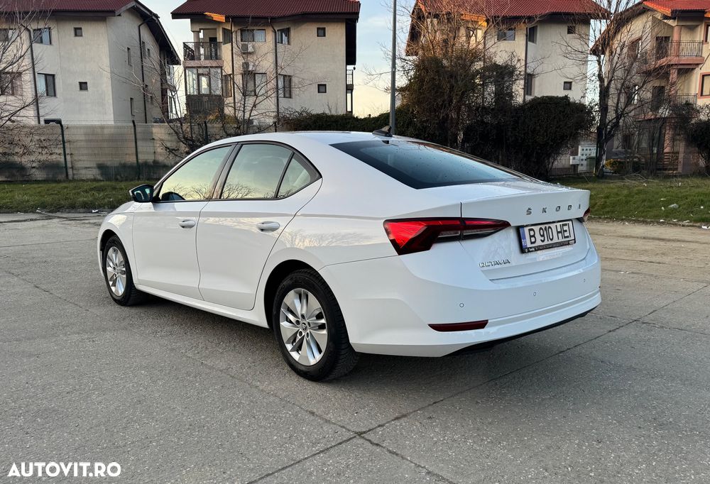 Skoda Octavia 1.5 TSI Ambition - 11