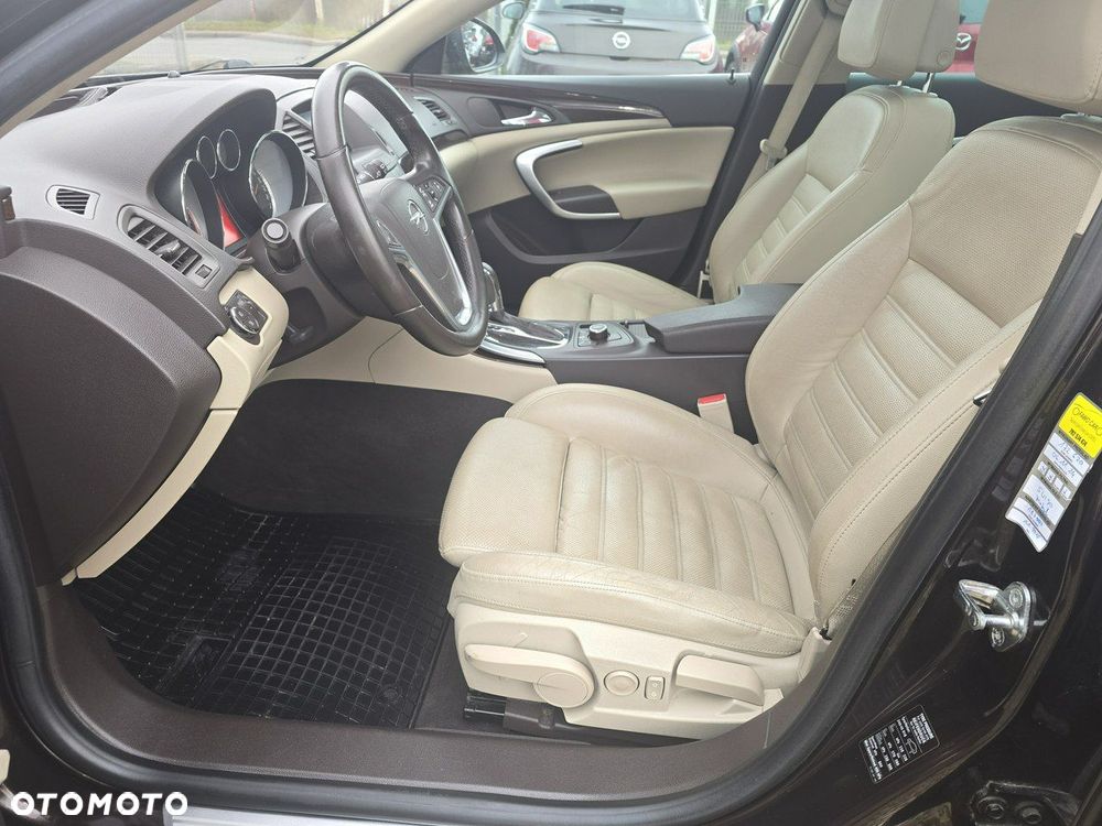 Opel Insignia 2.0 T Cosmo 4x4 - 6