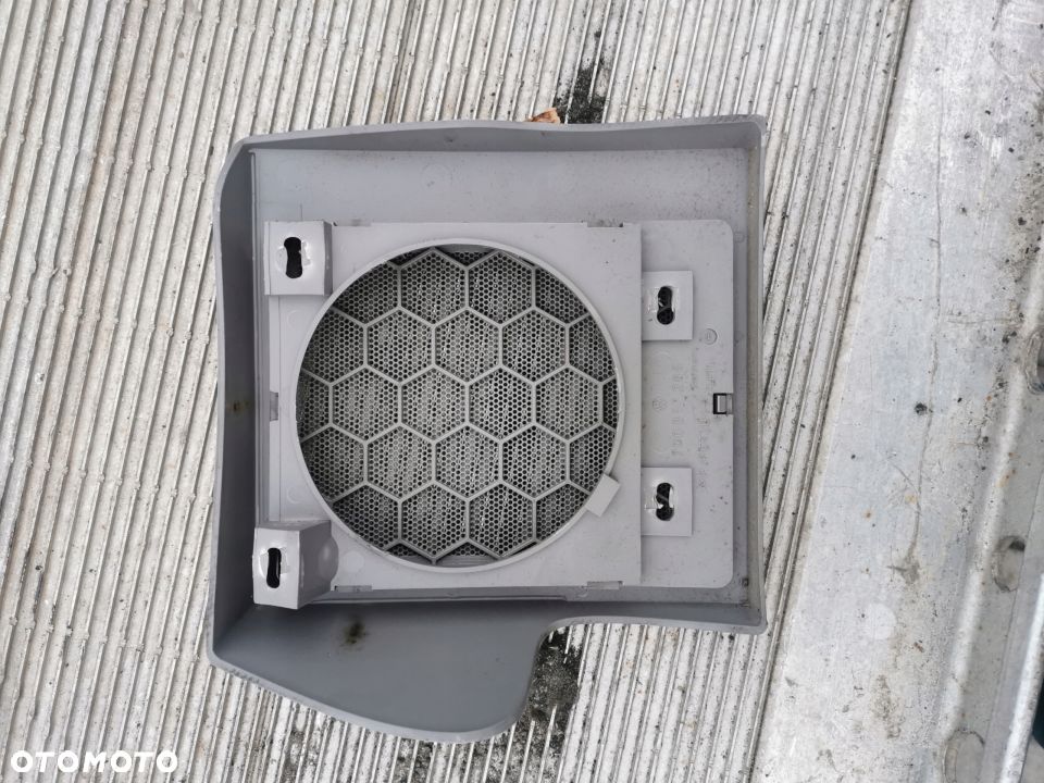 osłona Maskownica głośnika prawy tył vw t4 7D0 857288 - 3