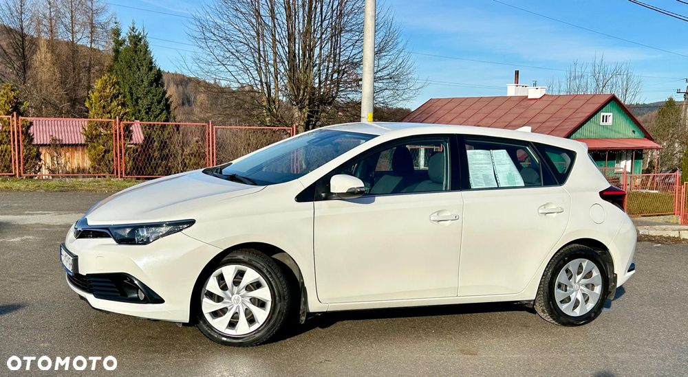 Toyota Auris 1.6 Premium - 15