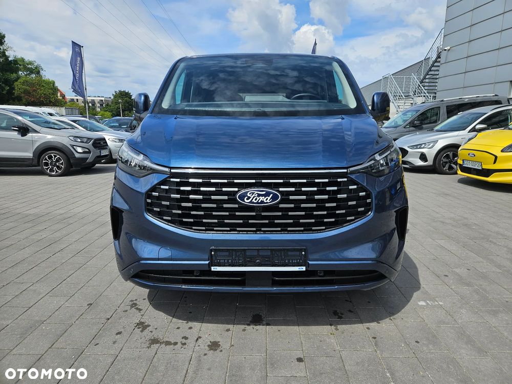 Ford Tourneo Custom - 2