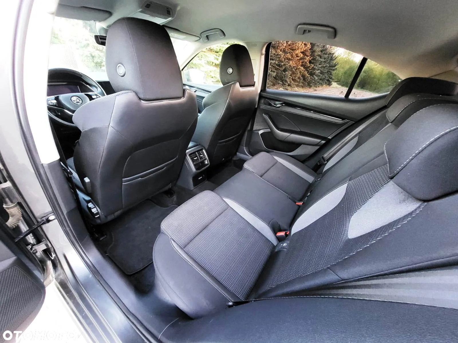 Skoda Octavia 2.0 TDI Ambition DSG - 11