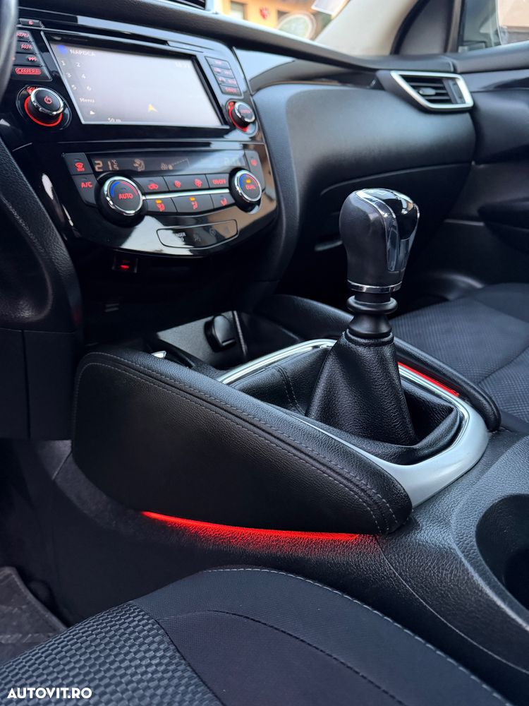 Nissan Qashqai 1.6 DCI DPF Start/Stop I-Way - 10