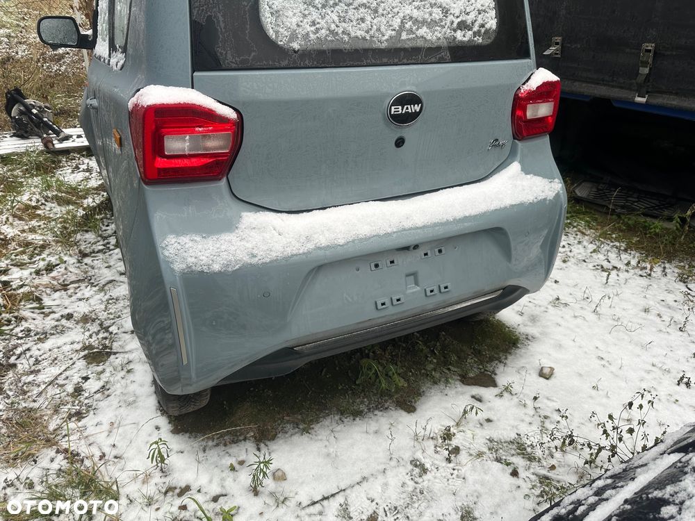 TYLNY ZDERZAK BAW PONNY.