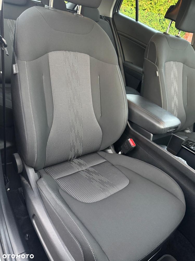 Kia Sportage - 16