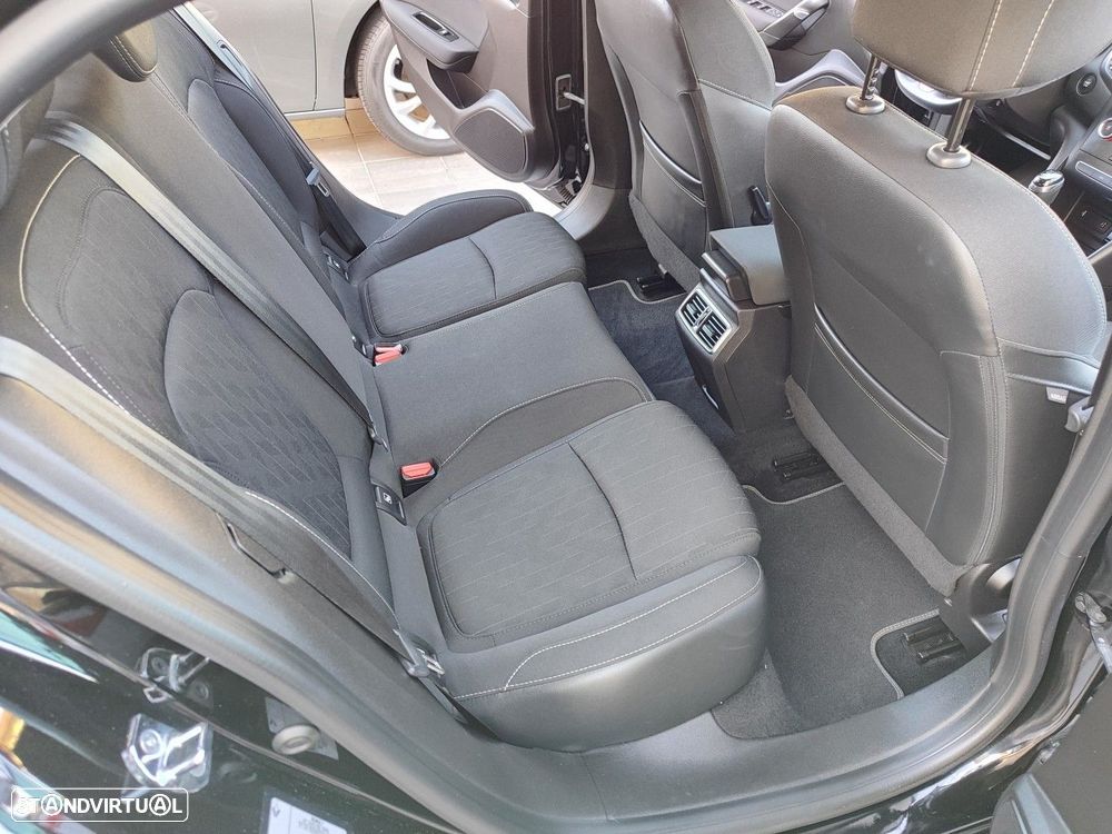 Renault Mégane 1.3 TCe Limited J17 - 17