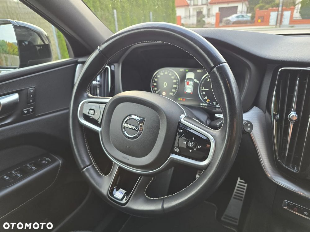 Volvo XC 60 D4 Geartronic RDesign - 27