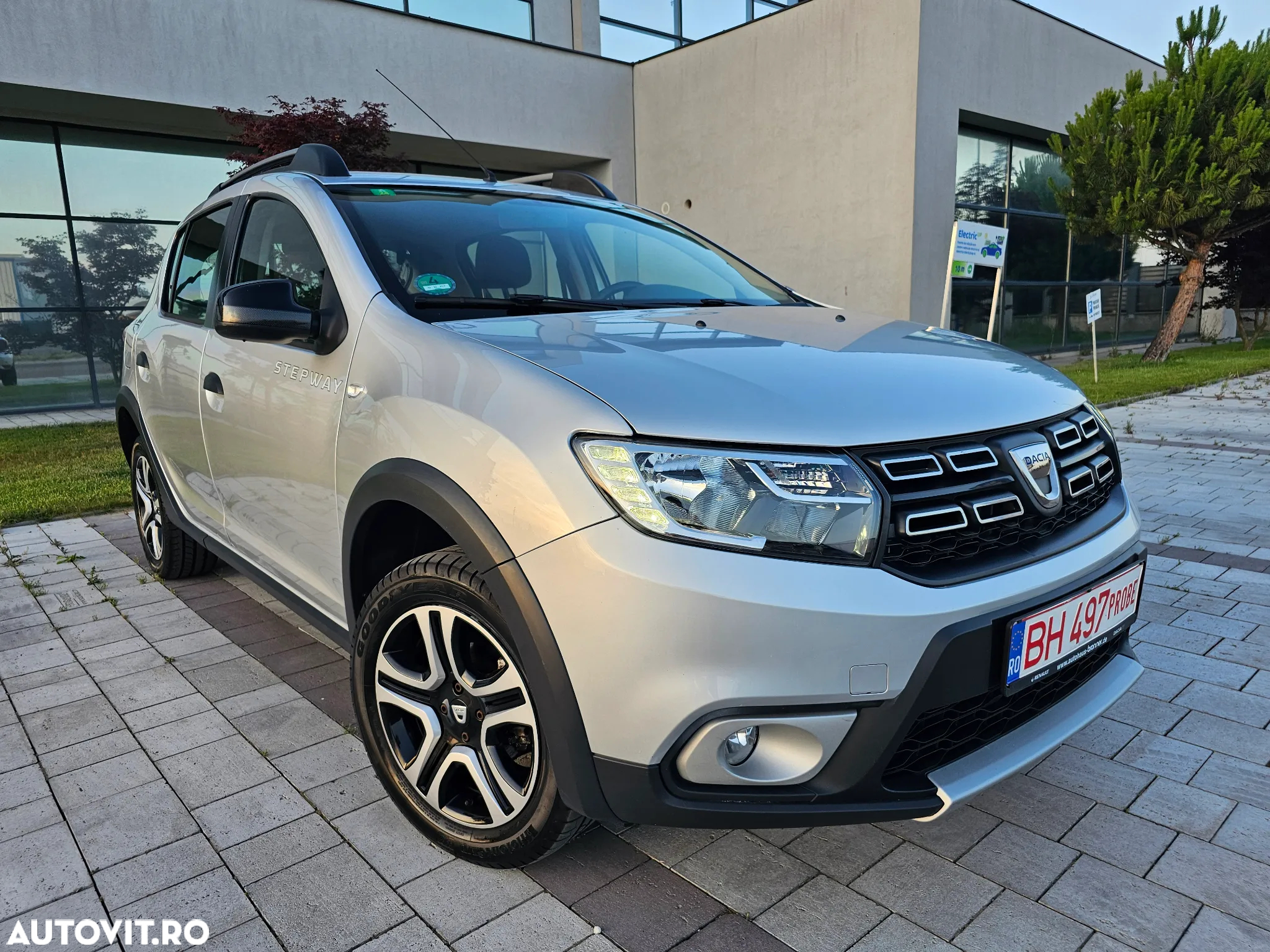 Dacia Sandero TCe 90 Celebration - 15