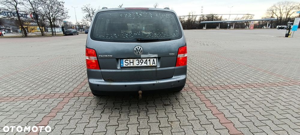 Volkswagen Touran - 7
