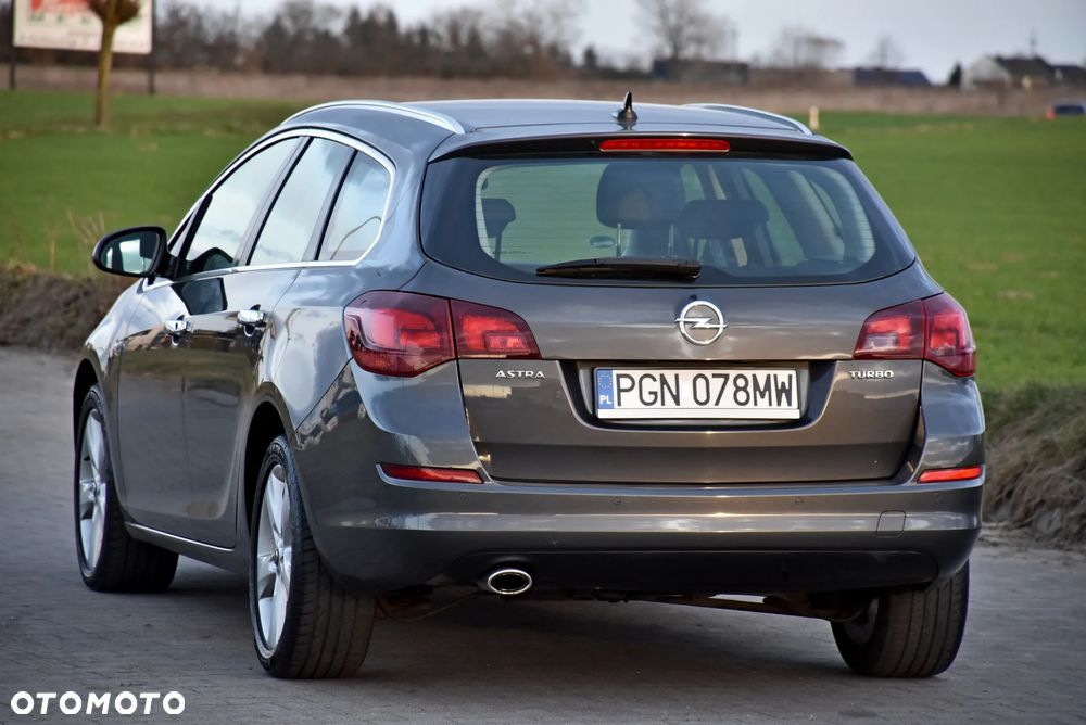 Opel Astra 1.4 Turbo Cosmo - 6