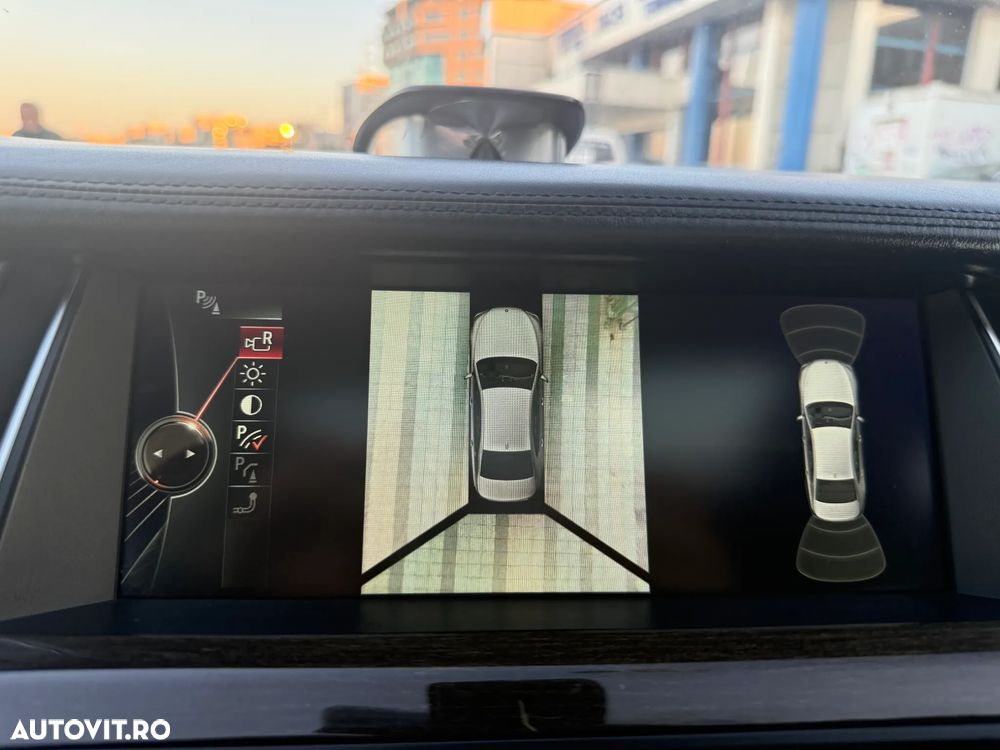 BMW Seria 7 730d xDrive - 26