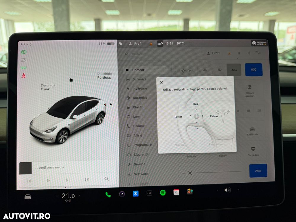 Tesla Model Y - 24
