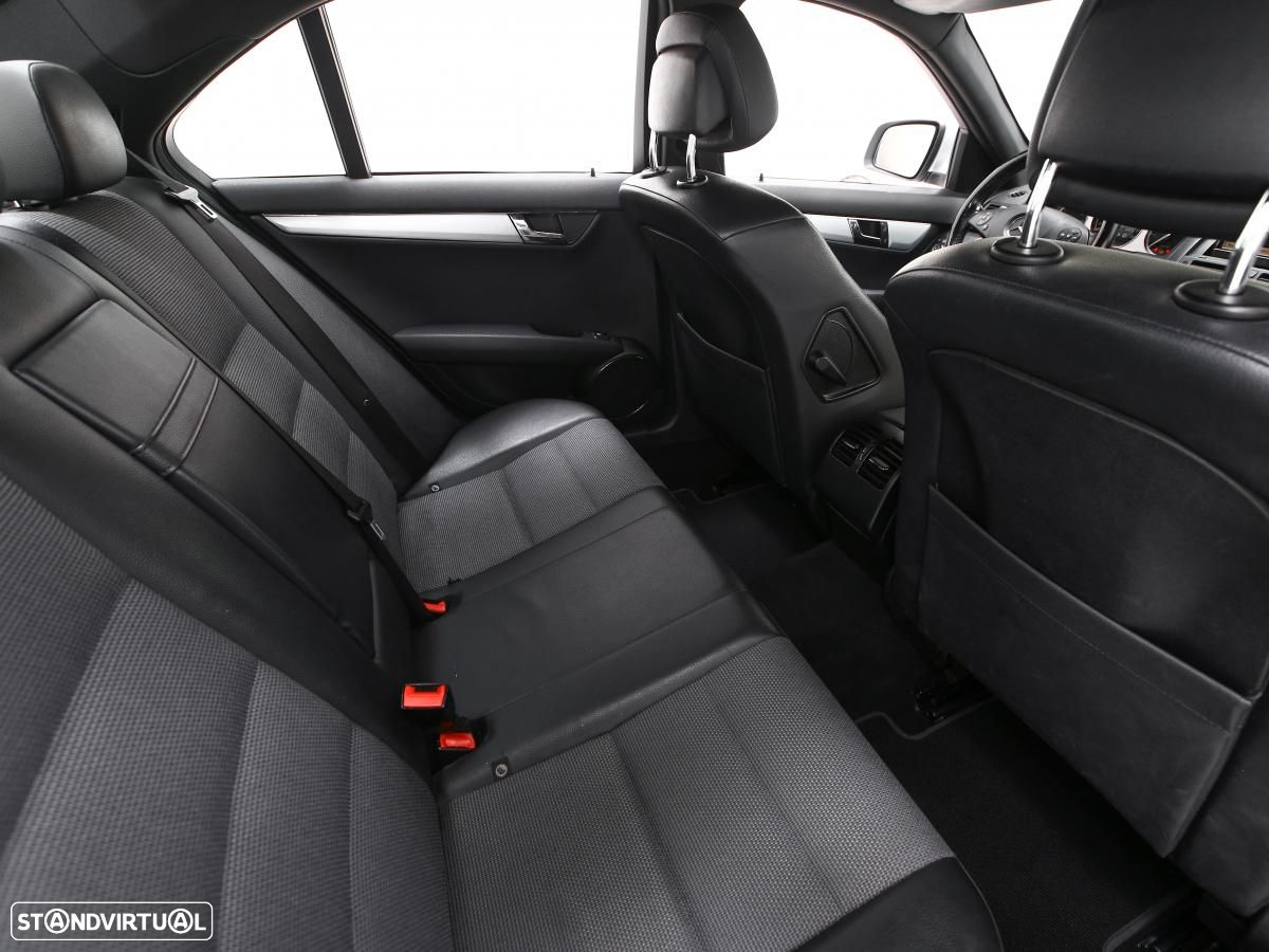 Mercedes-Benz C 220 - 10