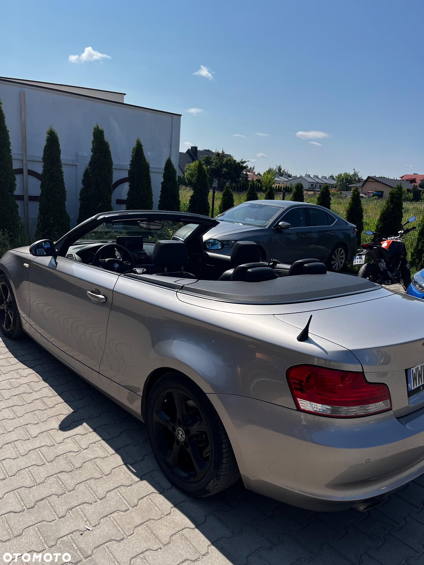 BMW Seria 1 120i - 24