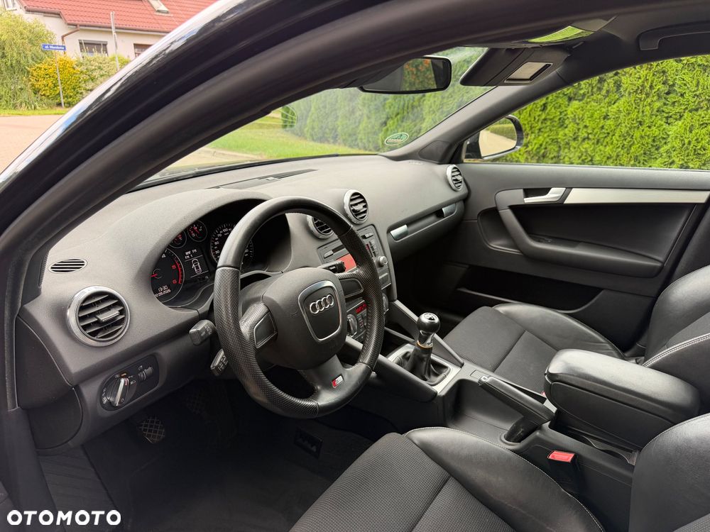 Audi A3 Sportback 2.0 TDI DPF S line Sportpaket - 6
