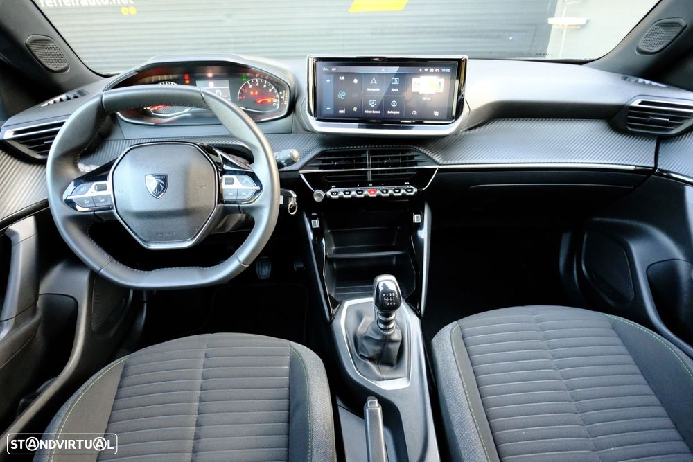 Peugeot 2008 1.2 PureTech Style - 13