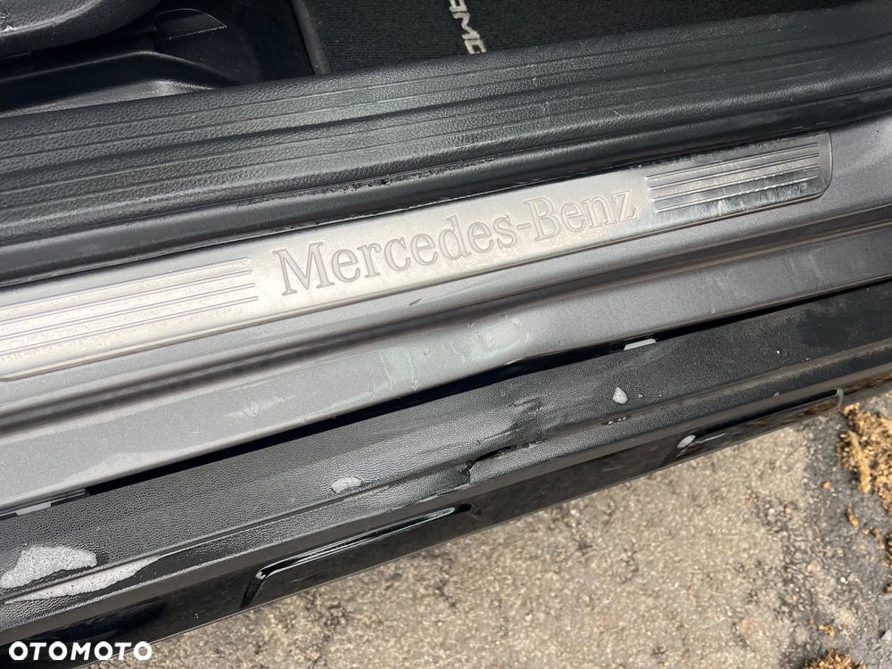 Mercedes-Benz GLA - 13