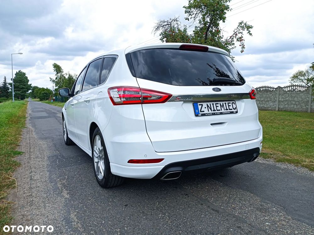 Ford S-Max 2.0 TDCi Titanium PowerShift - 6