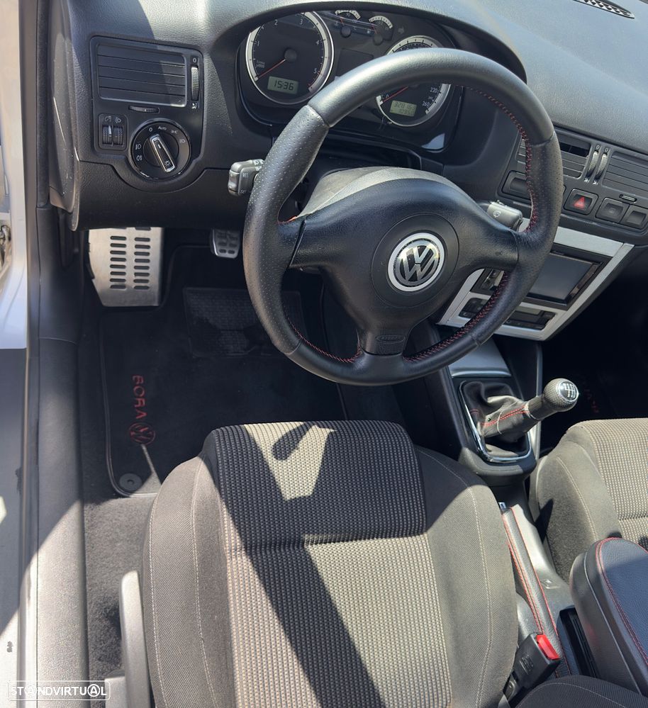 VW Bora 1.9 TDi Highline - 5