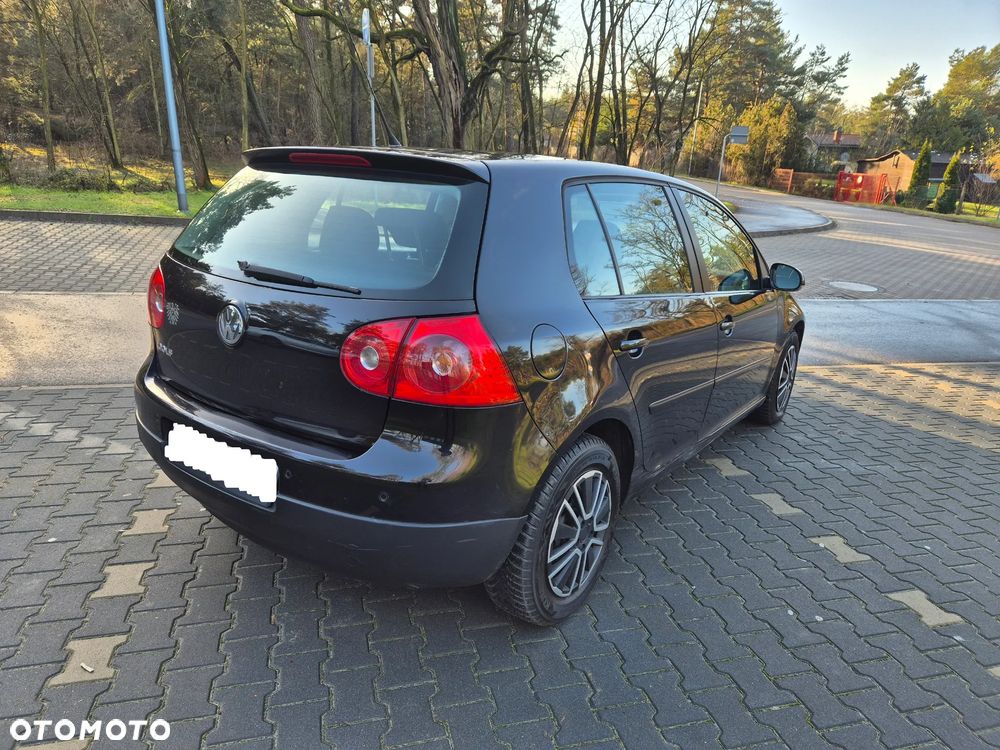 Volkswagen Golf 2.0 FSI Comfortline - 7
