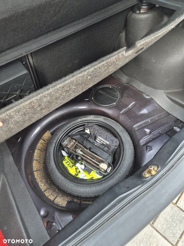 Volkswagen Golf 1.8 GL - 16