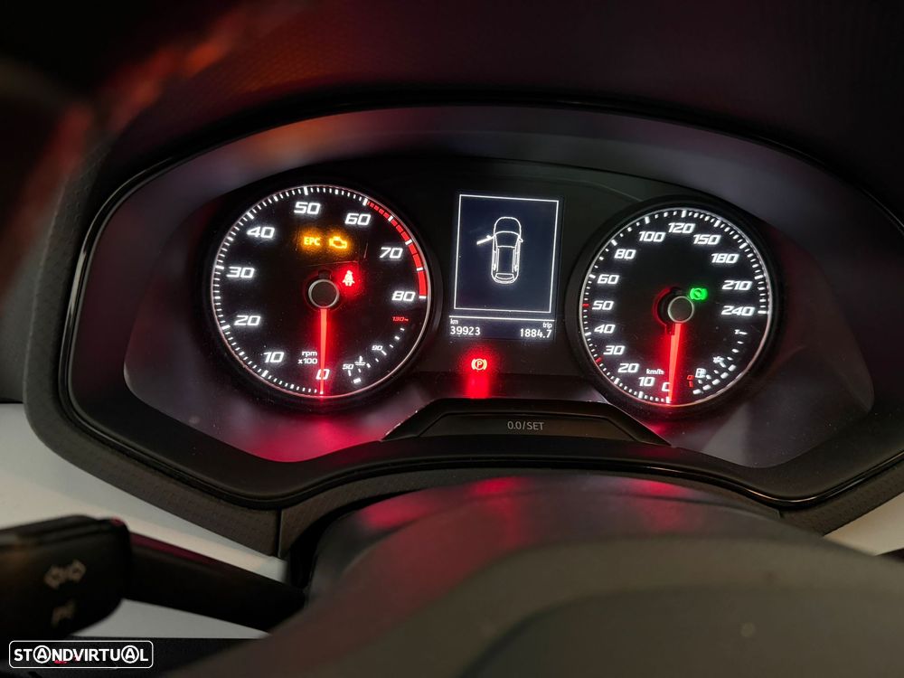 SEAT Arona 1.0 TSI Xperience DSG - 6