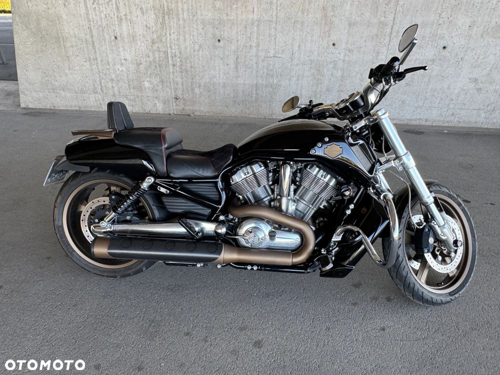 Harley-Davidson V-Rod Muscle - 8