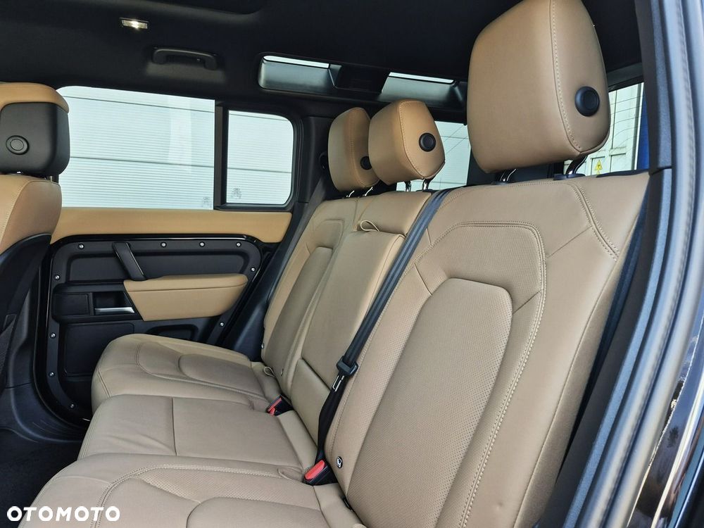 Land Rover Defender 110 D350 X-Dynamic HSE - 26