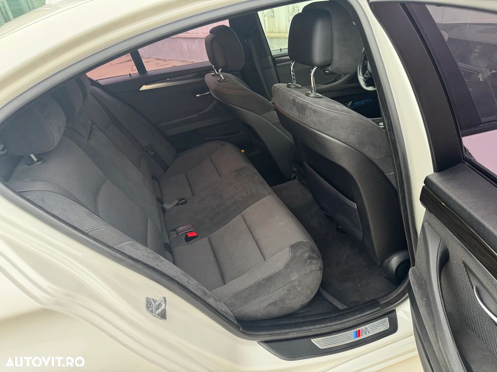 BMW Seria 5 525d Sport-Aut. - 26